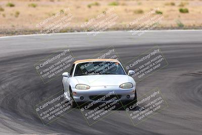 media/Jun-01-2025-CalClub SCCA (Sun) [[eae223c5dd]]/Group 1/Track Event 4/